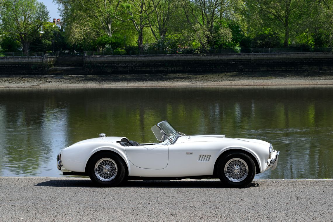 1965 AC Cobra 289