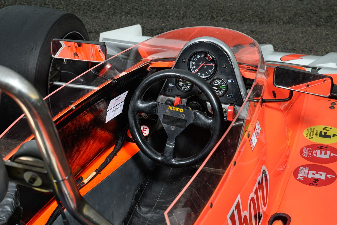 1976 McLaren M26